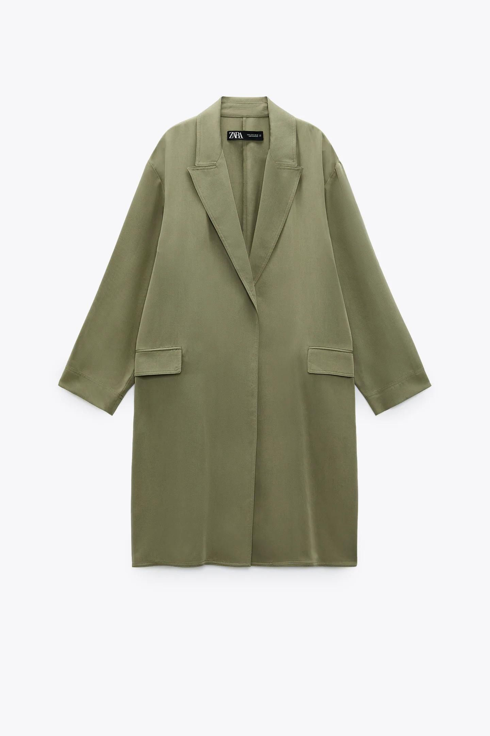 La gabardina de Zara más buscada.