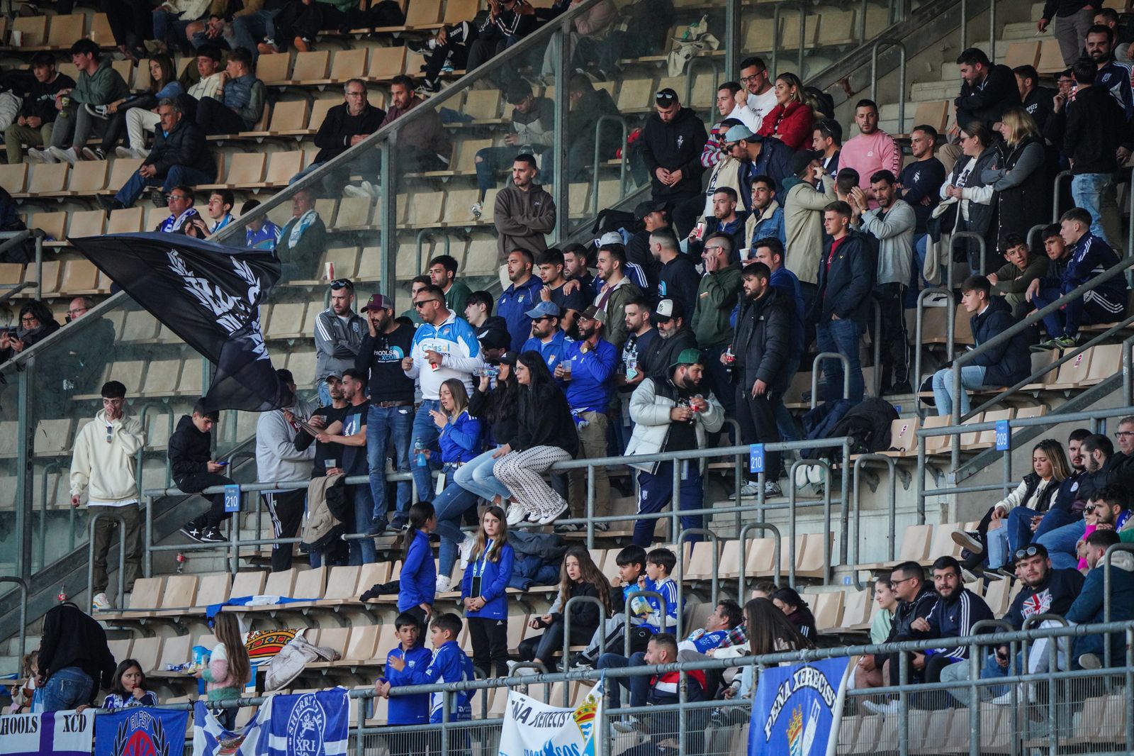 Búscate en el partido del Xerez CD - Gerena