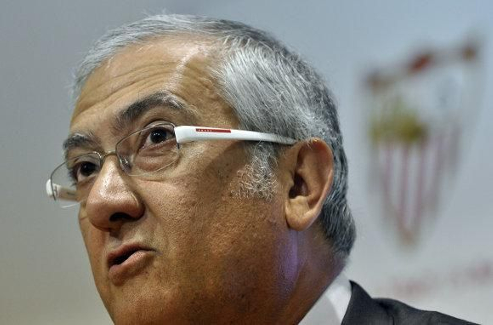 Manzano: "Por el bien del Sevilla, no he dicho lo que pensaba"