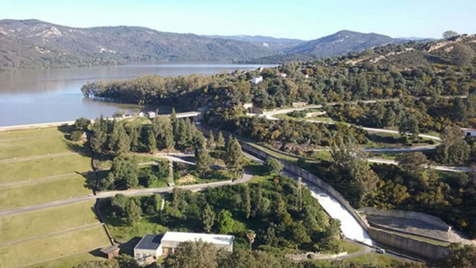Embalse del río Guadarranque.