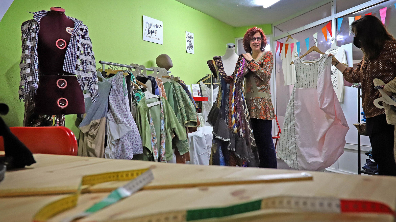 Marina López, en su taller de Jerez.