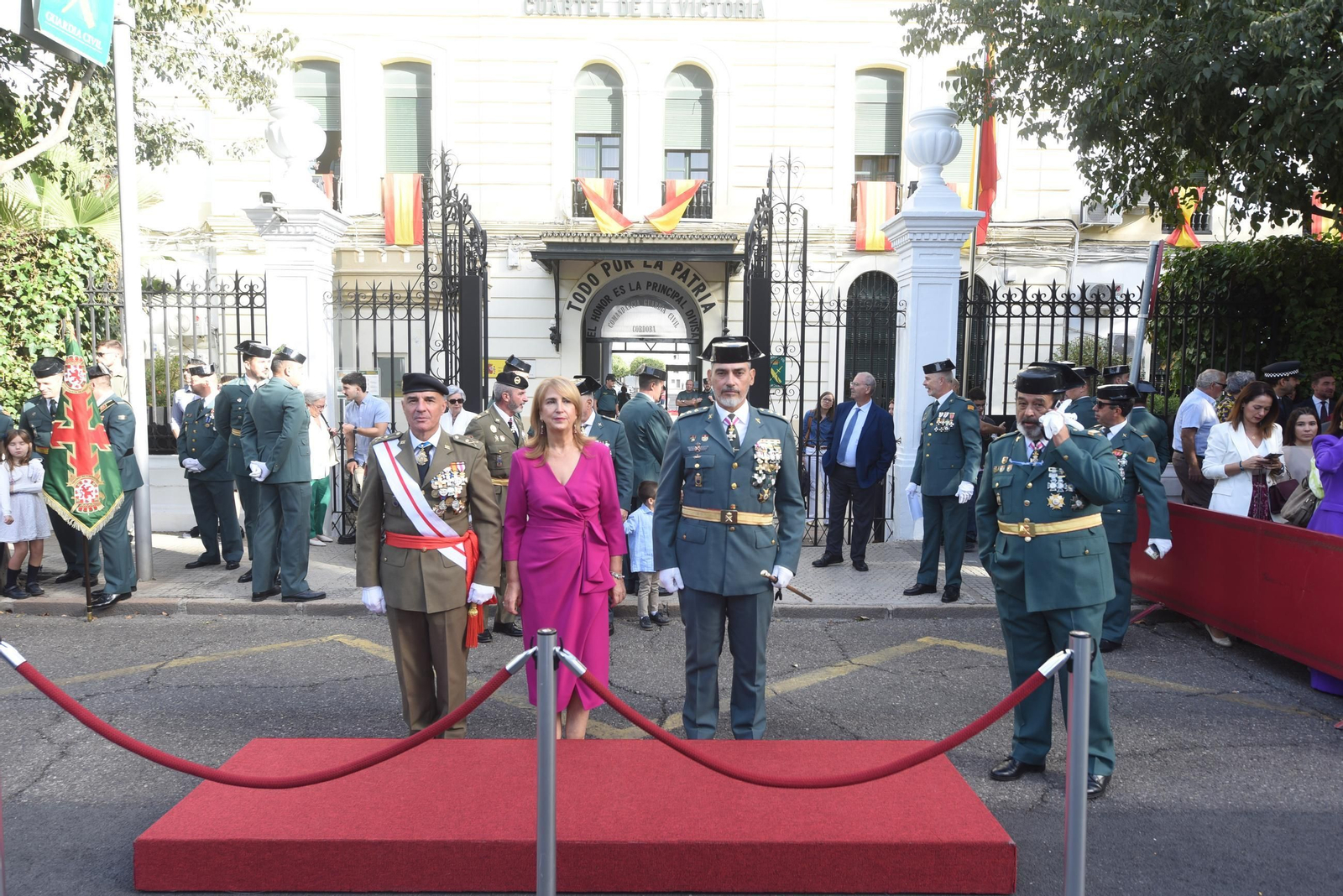 El desfile de la Guardia Civil de Córdoba por el día de la Virgen del Pilar