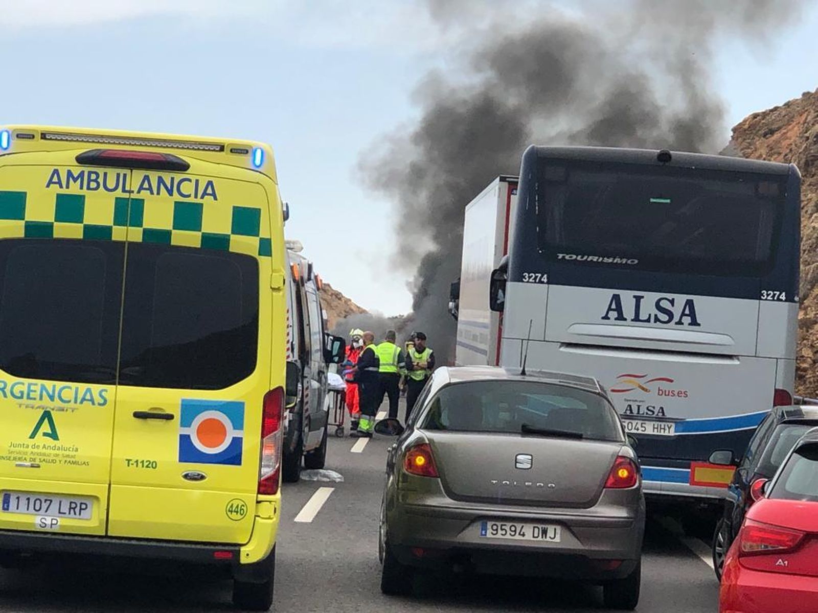 Fotogalería del accidente que se ha producido en la A-7 en dirección a Aguadulce.