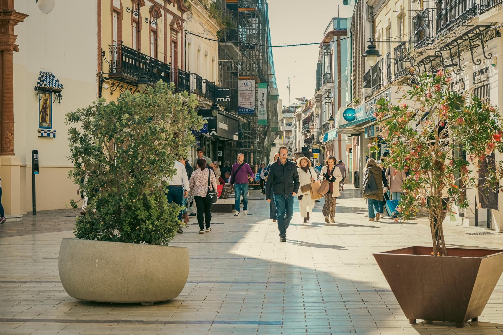 Así se vivió el apagón en las calles de Huelva, en imágenes