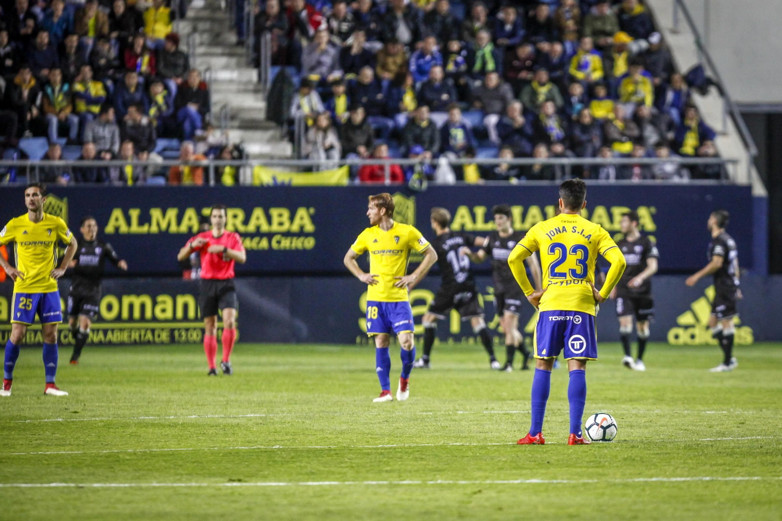 Las imágenes del Cádiz-Huesca