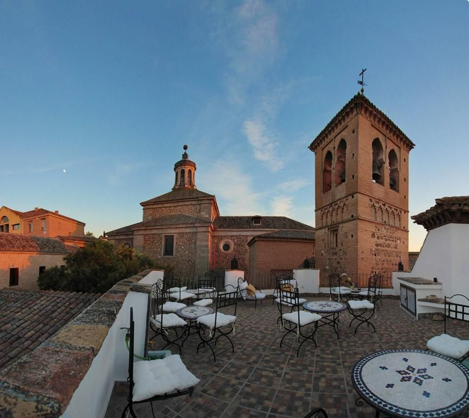 Rincones de la casa de Paco de Lucía en Toledo