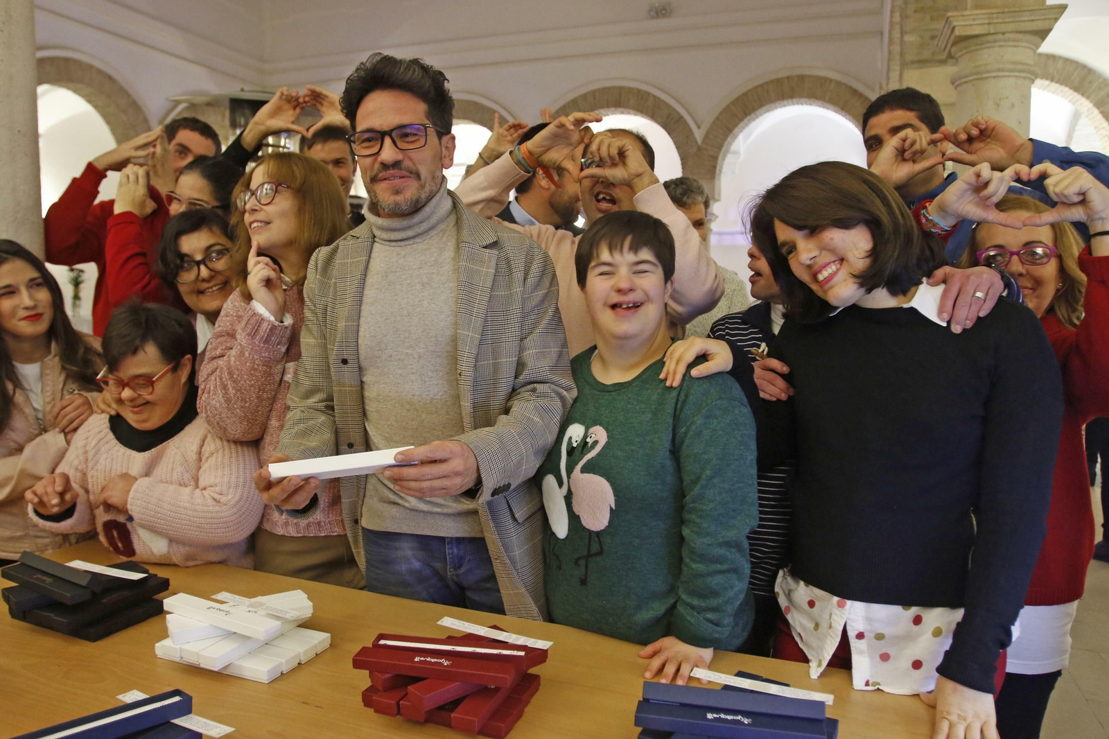 Presentación de 'Joyas con corazón', de Yosíquesé y Prode