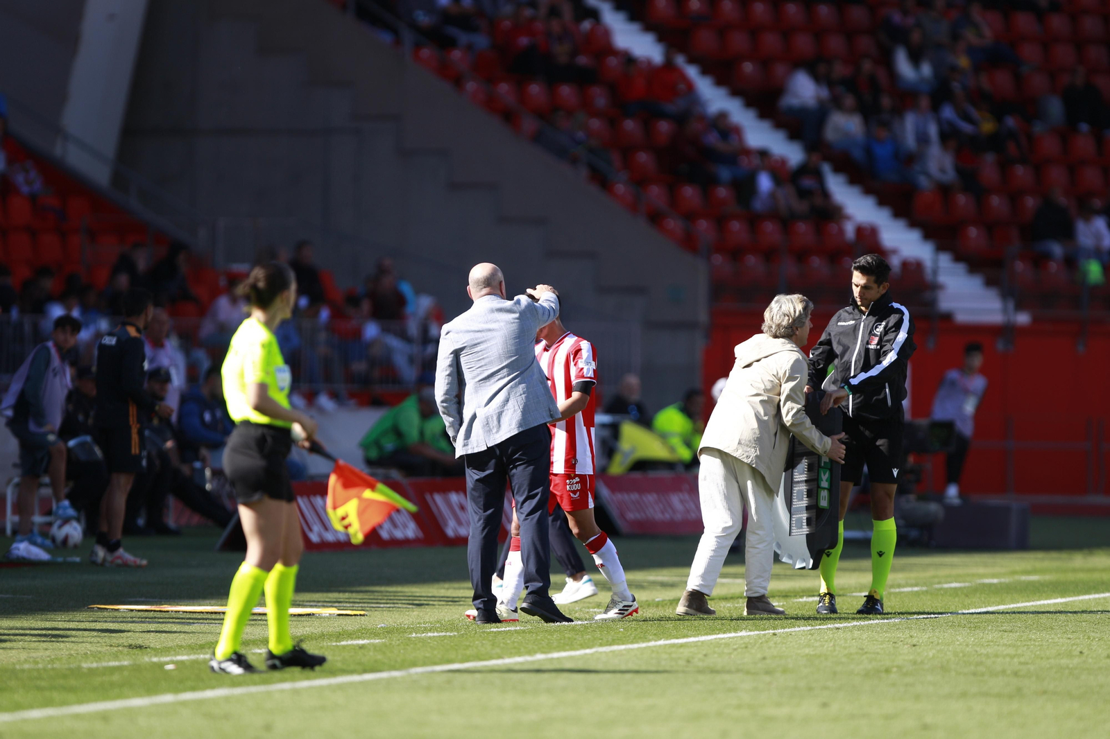 Las imágenes del triste descenso de la UDA ante el Getafe