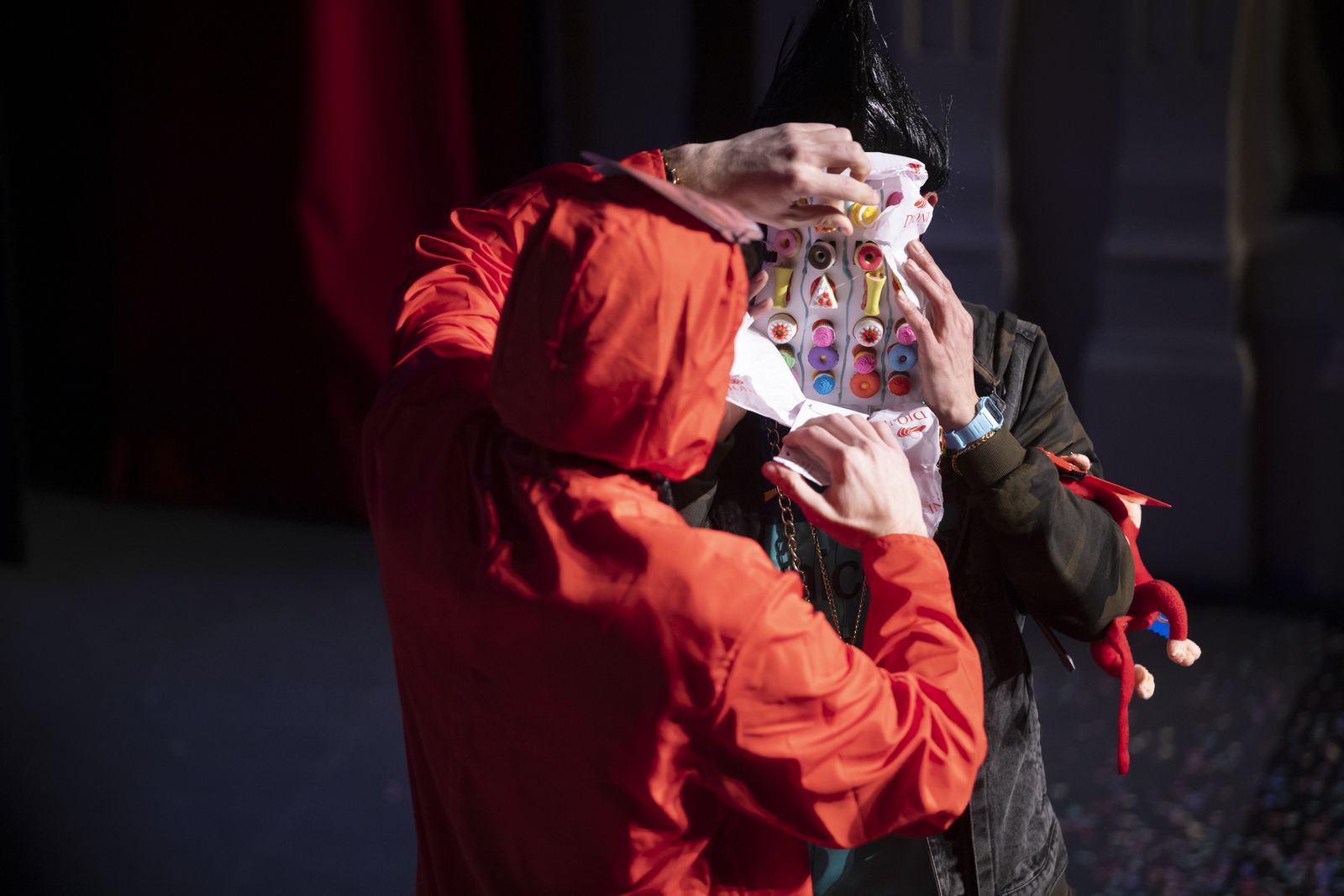 Imágenes de la actuación del cuarteto de Huelva "El plan Bellavista" en el Carnaval Colombino