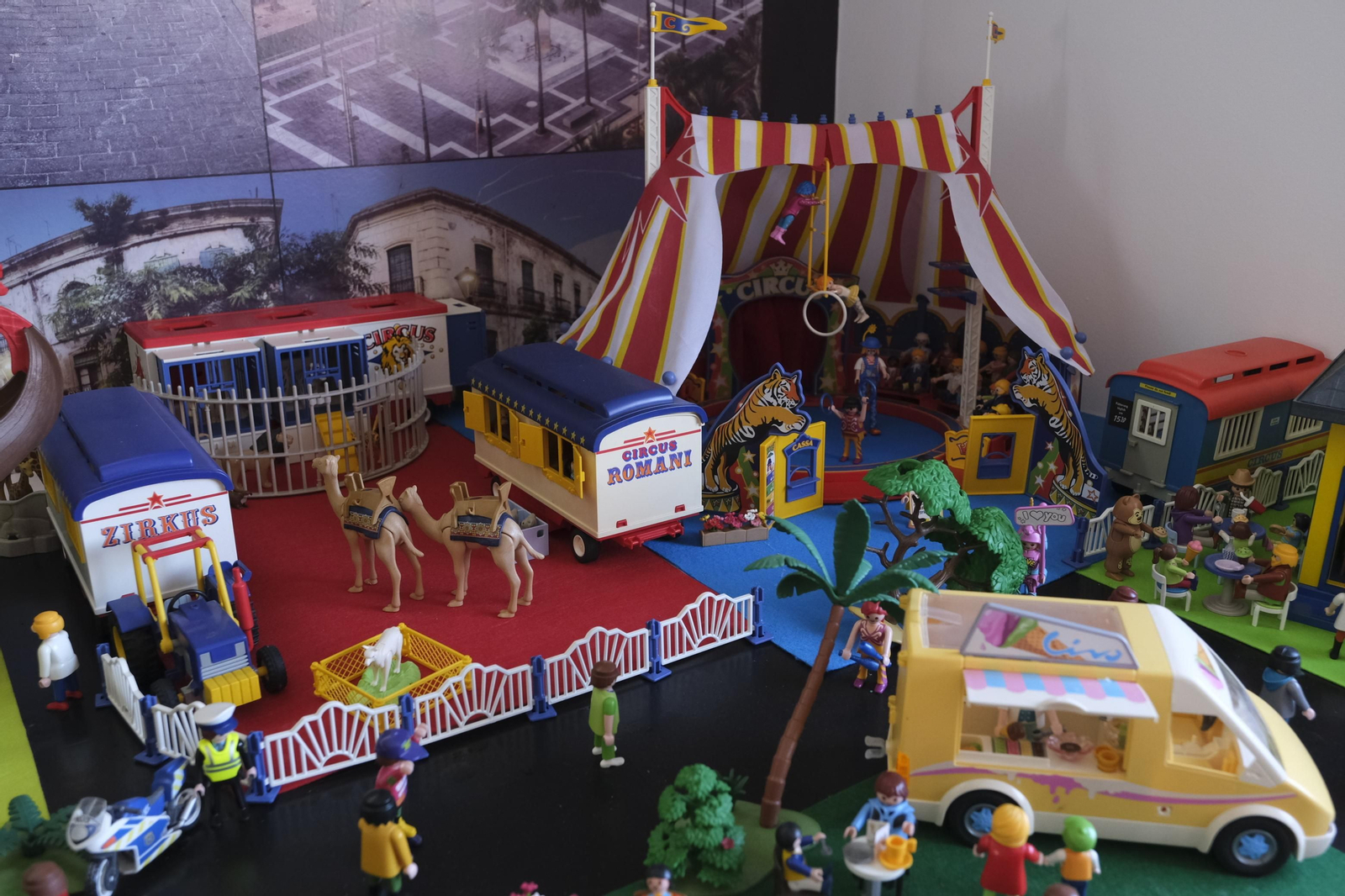 Fotogalería de los playmobil en la Feria de Almería.