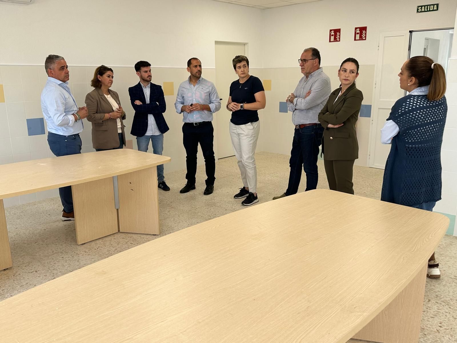 La dirección provincial de IU visita las instalaciones en la pedanía colona.