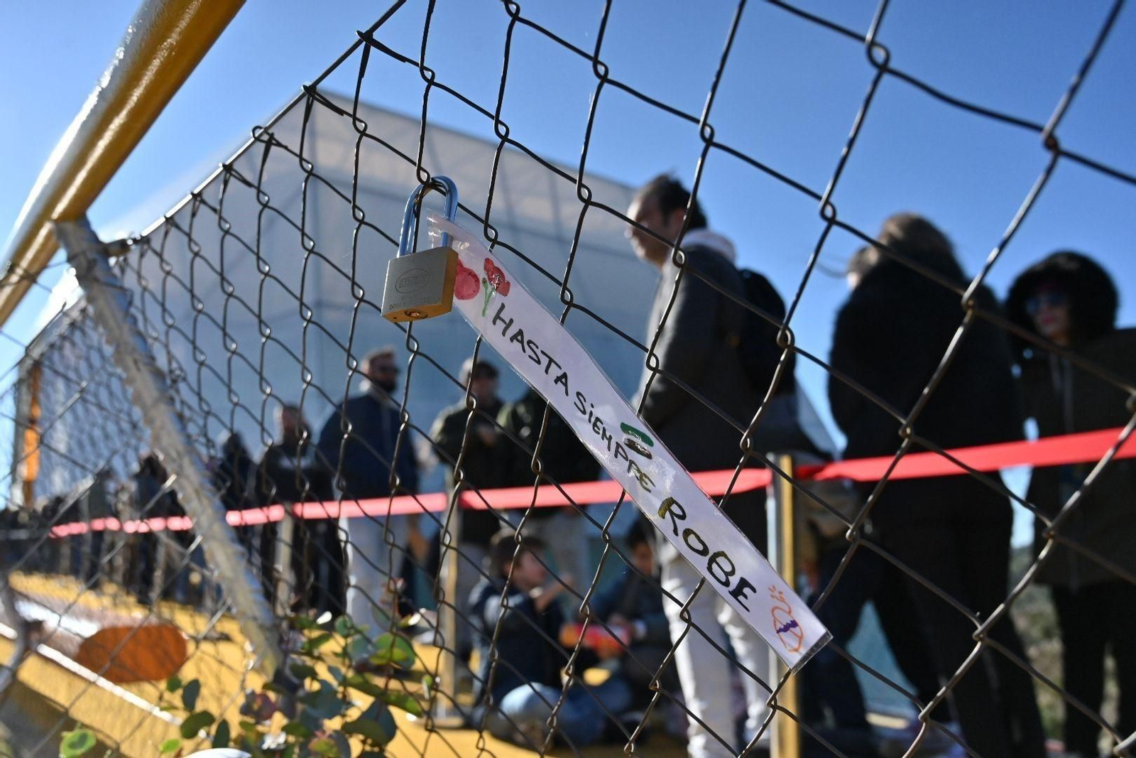 Las fotos del acto homenaje a Robe Iniesta en Plasencia