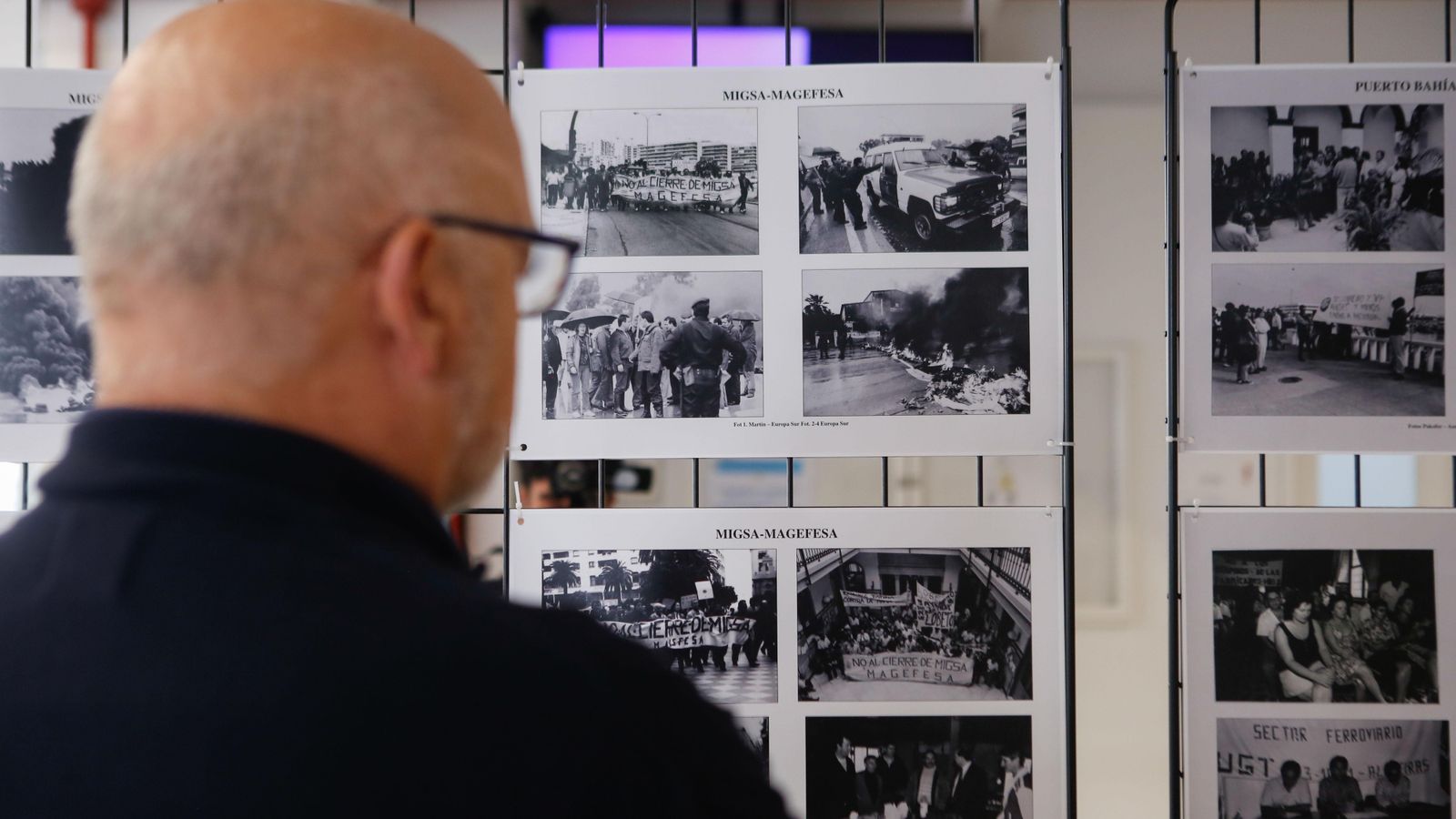 Fotos de la exposición y conferencia sobre el movimiento obrero en el Campo de Gibraltar