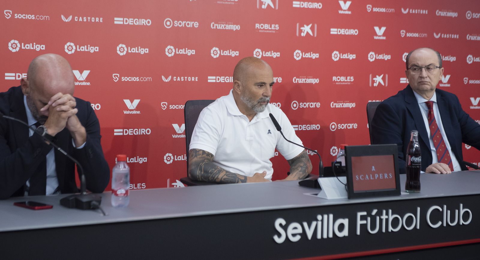 Las imágenes de la presentación de Sampaoli como nuevo entrenador del Sevilla