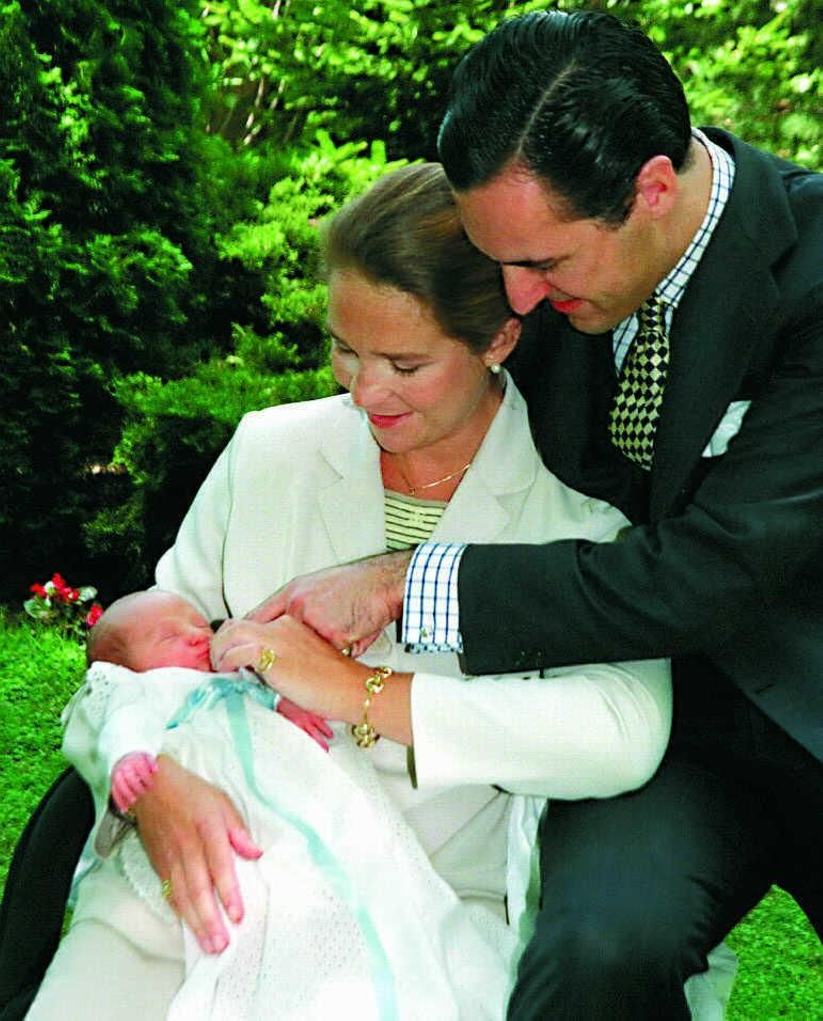 La infanta Elena con su hijo y su entonces marido Jaime de Marichalar.
