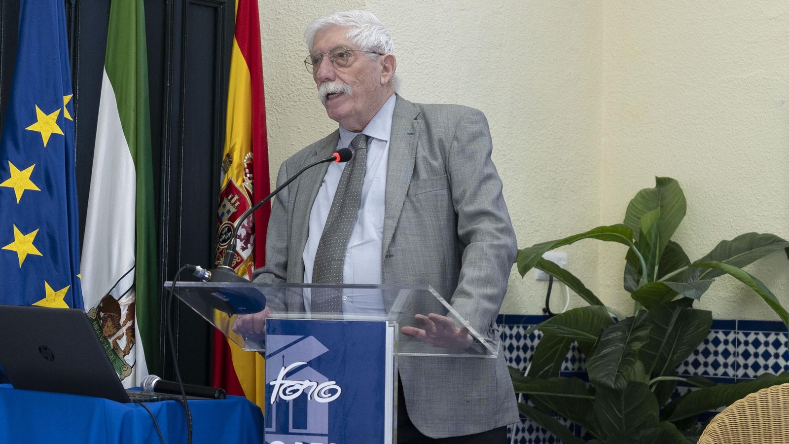 Eduardo Martínez Zúñiga presentó a Araceli Martín-Navarro (Coword)