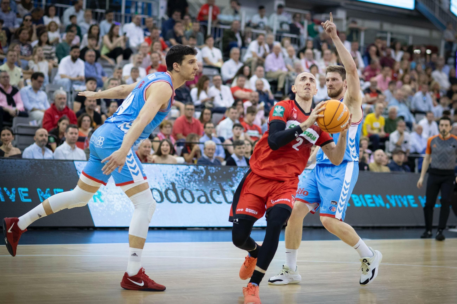 Ataque de Rousselle en el partido jugado este sábado