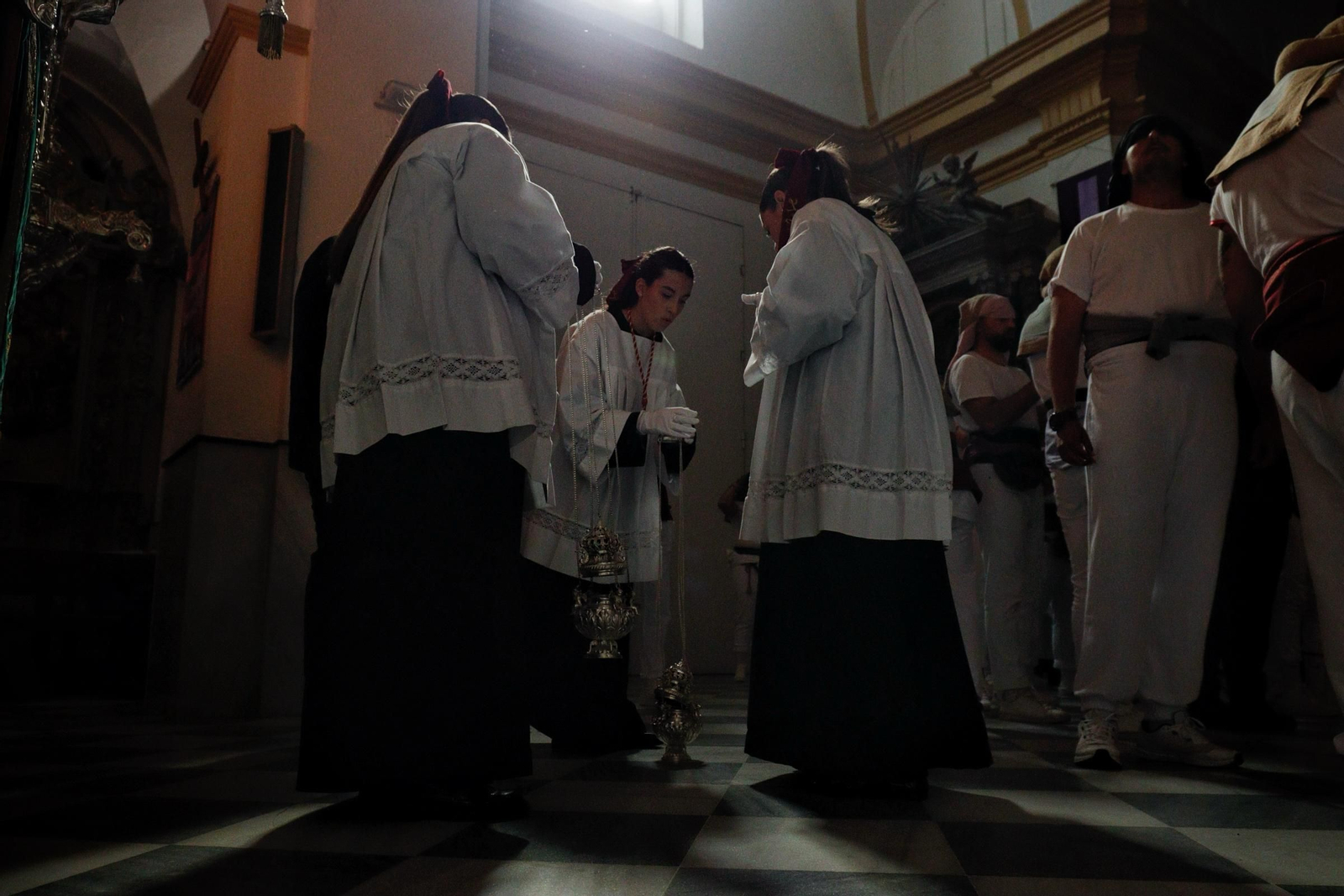 Imágenes de la salida de Humildad y Paciencia en la Semana Santa de Chiclana 2025