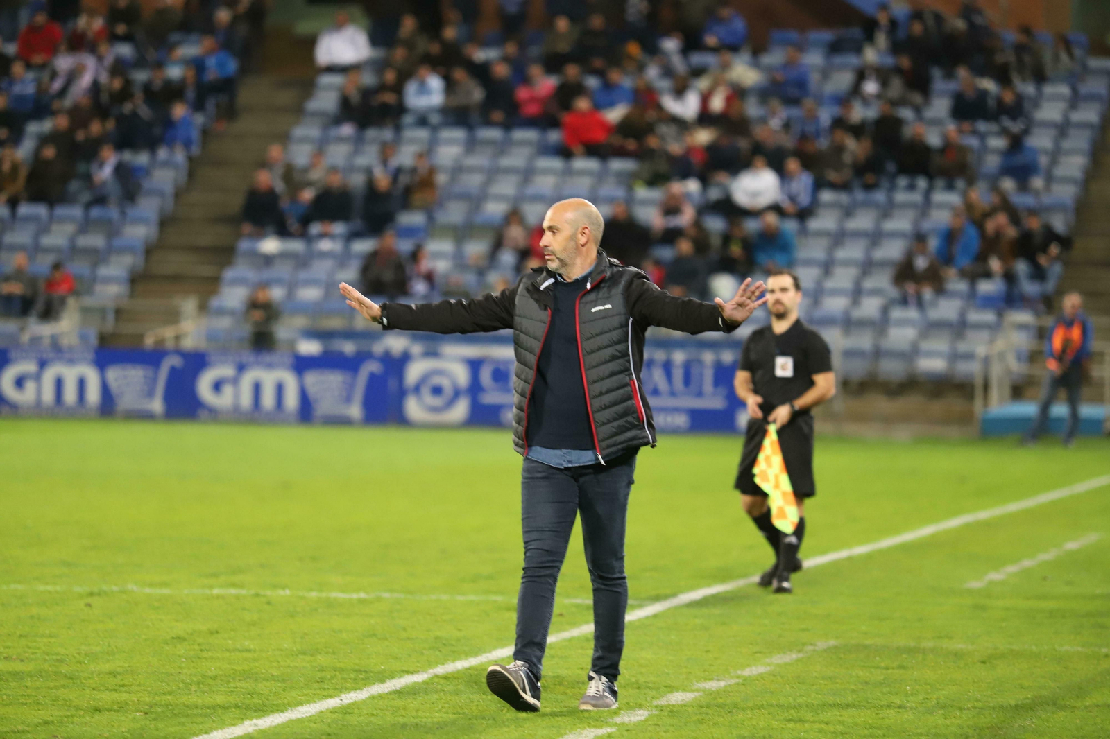 Alberto Monteagudo gesticula en el partido del sábado pasado ante el Cádiz B. Alberto Monteagudo gesticula en el partido del sábado pasado ante el Cádiz B.