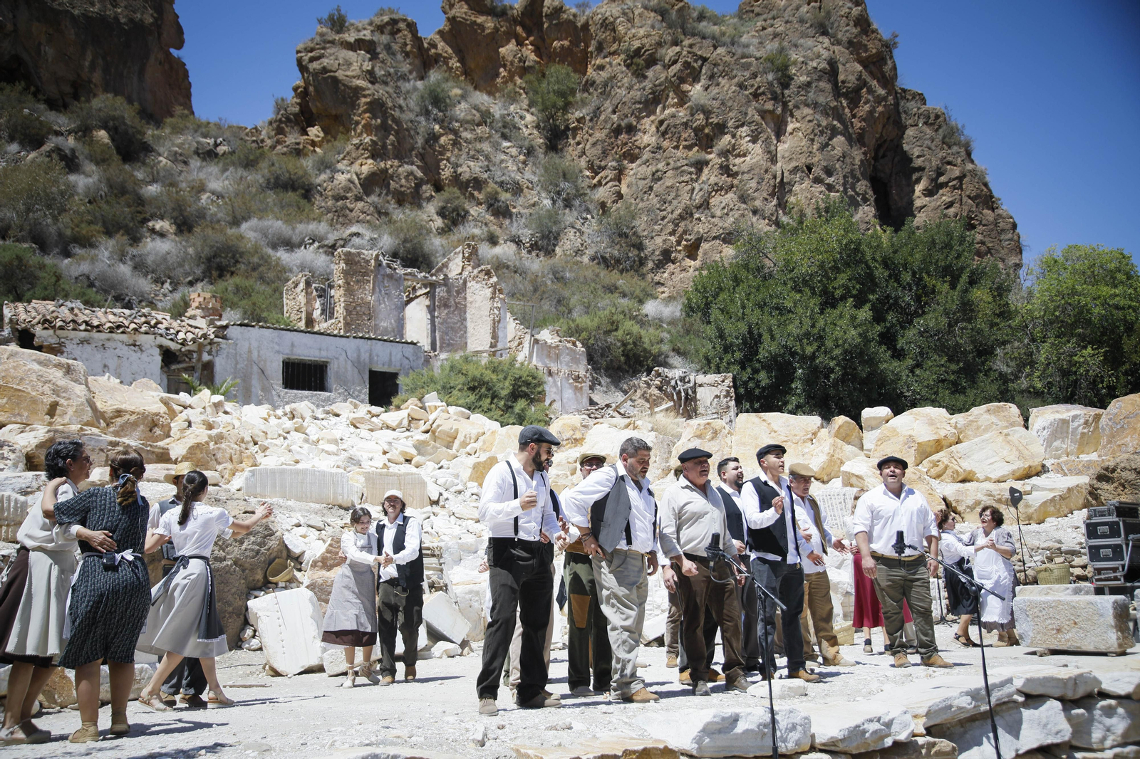 Imágenes de "Canteros y Caciques en la lucha por el Mármol" de Macael