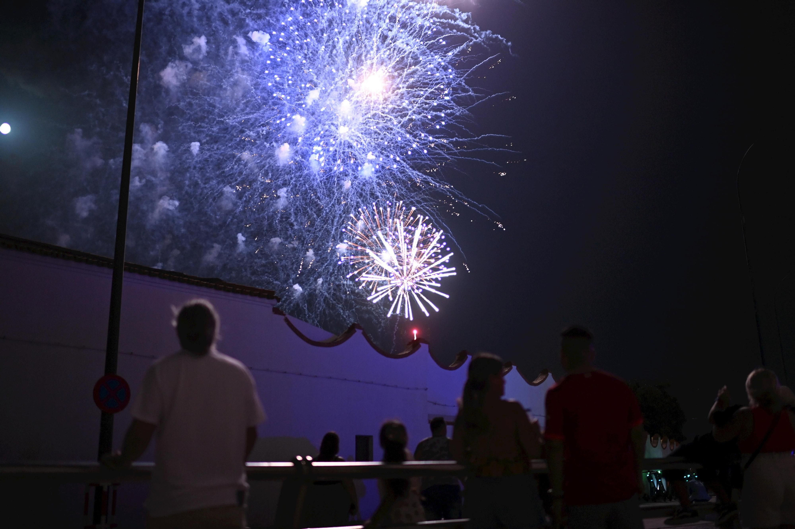 Drones y fuegos artificiales para abrir la Feria de Málaga 2022 (fotos)