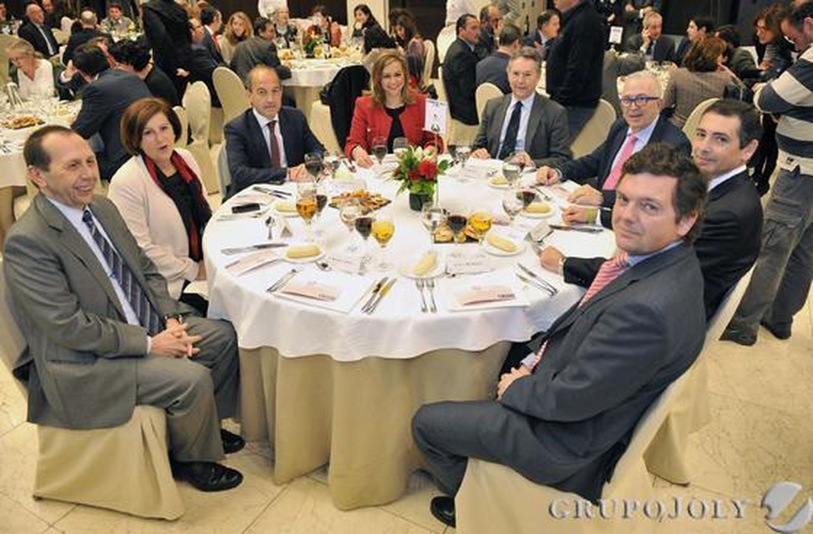 José Antonio Carrizosa, María José Sánchez Rubio, Javier Segovia, María Jesús Serrano, José Joly, José Sánchez Maldonado, Ramiro Angulo y Luis Pérez-Bustamante.

Foto: Juan Carlos Vázquez / Manuel Gómez