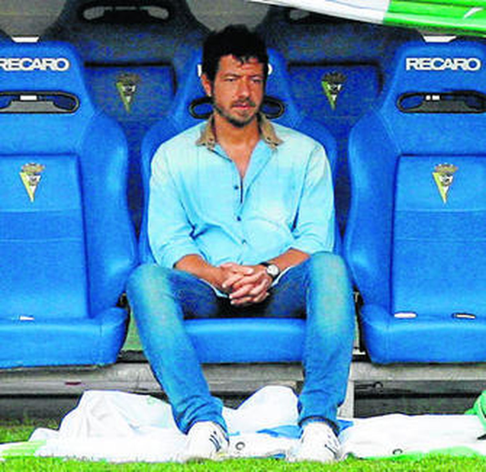 Gaucci observa el trabajo de sus jugadores en un entrenamiento.