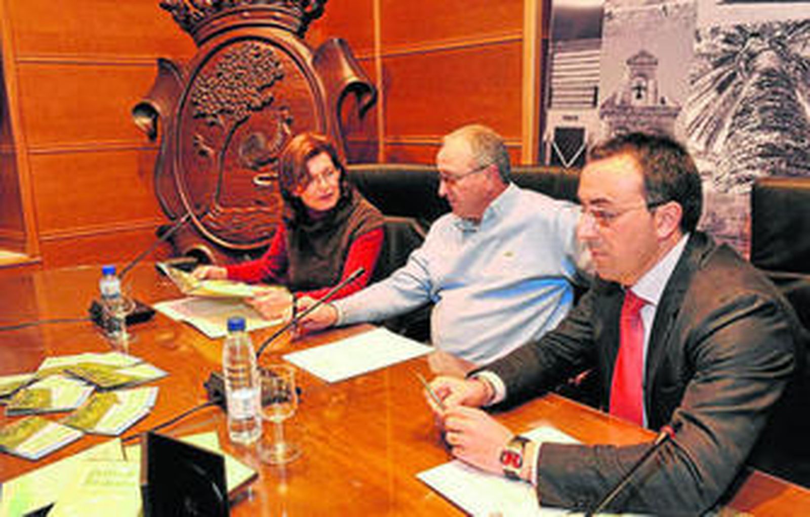Pilar García, Baldomero García y Ventura Redondo durante la presentación de la ruta.