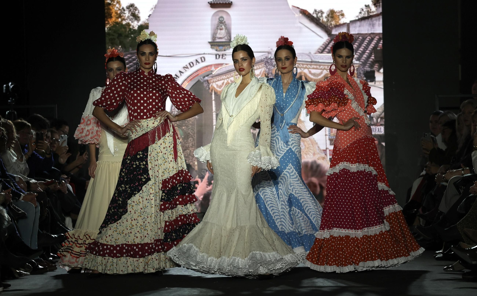 Desfile de la Hermandad del Rocio de Huelva en We Love Flamenco 2025, todas las fotos