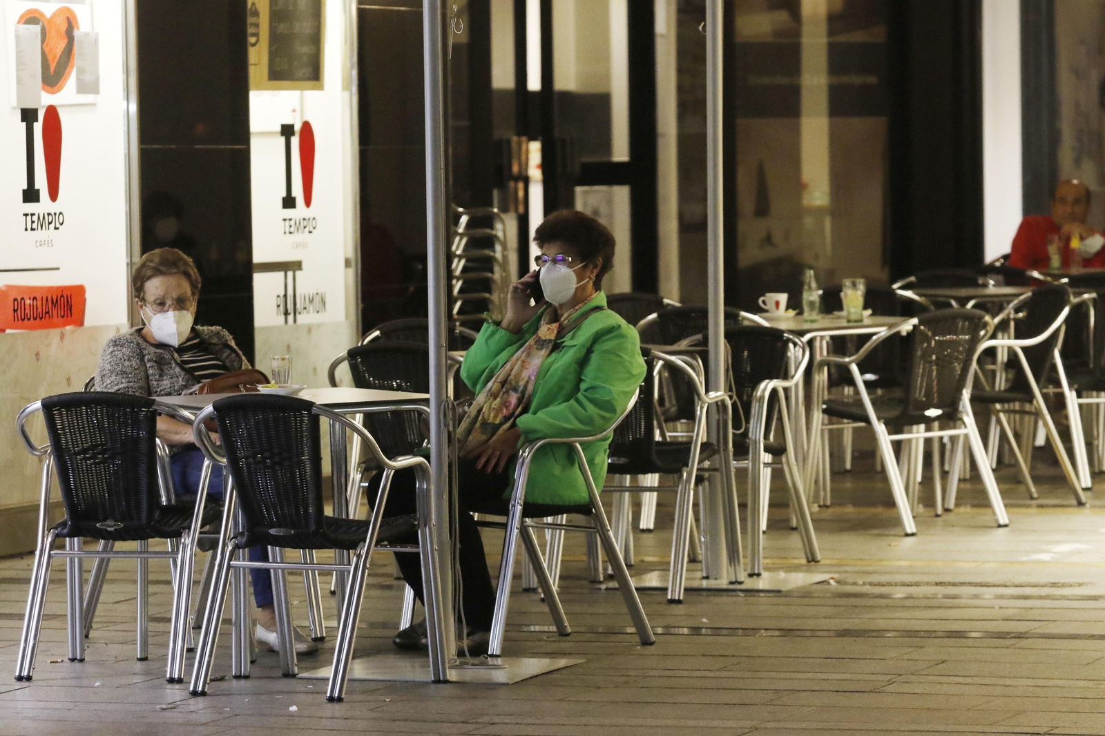 Coronavirus en Córdoba: Las fotografías de la última tarde de compras en el centro de Córdoba