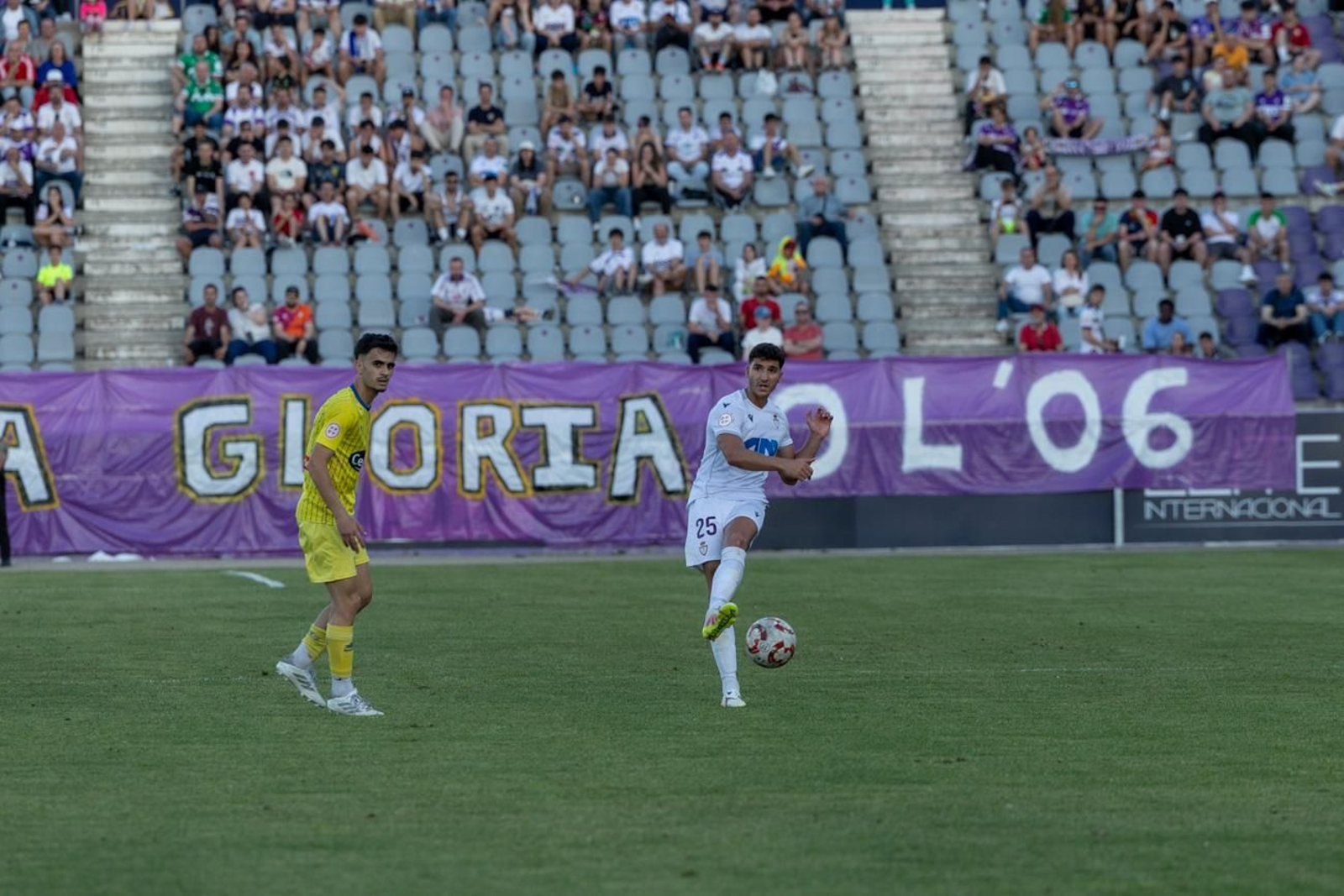 Las mejores imágenes del Real Jaén - CD Huétor Tájar Las mejores imágenes del Real Jaén - CD Huétor Tájar