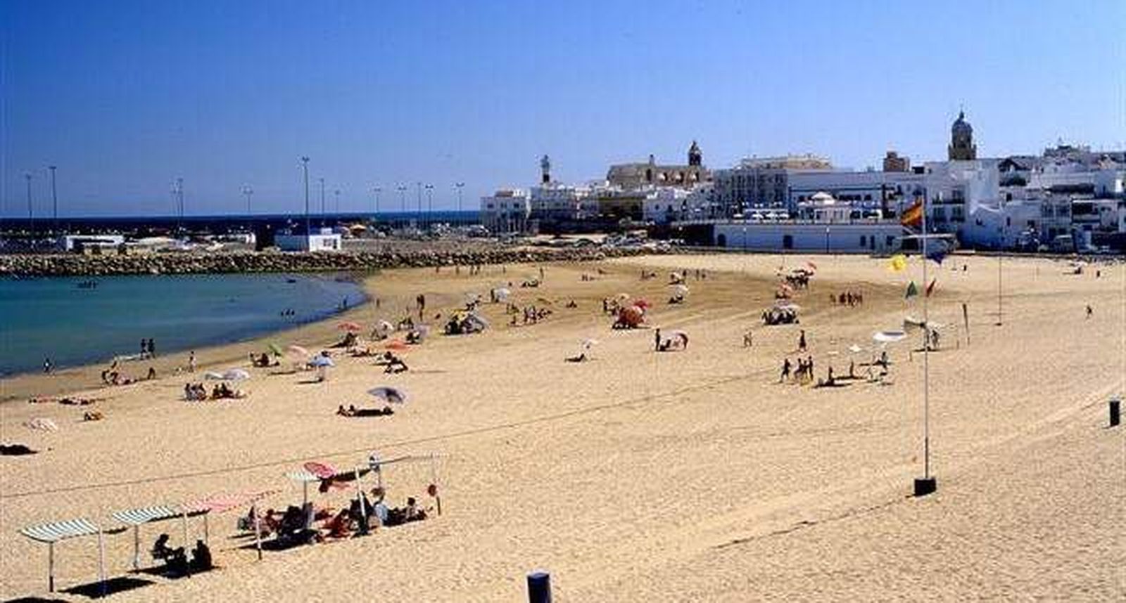 Playa Del Rompidillo De la 1 a la 32: estas son las playas de Cádiz con bandera azul para ...