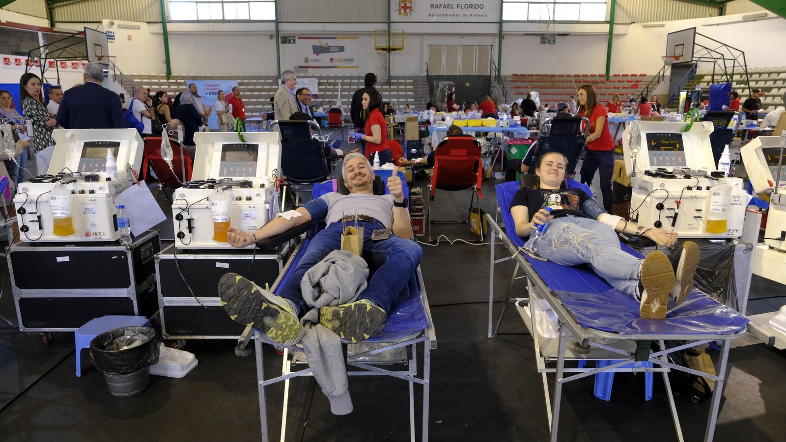 Donantes este jueves en el Rafael Florido de Almería.