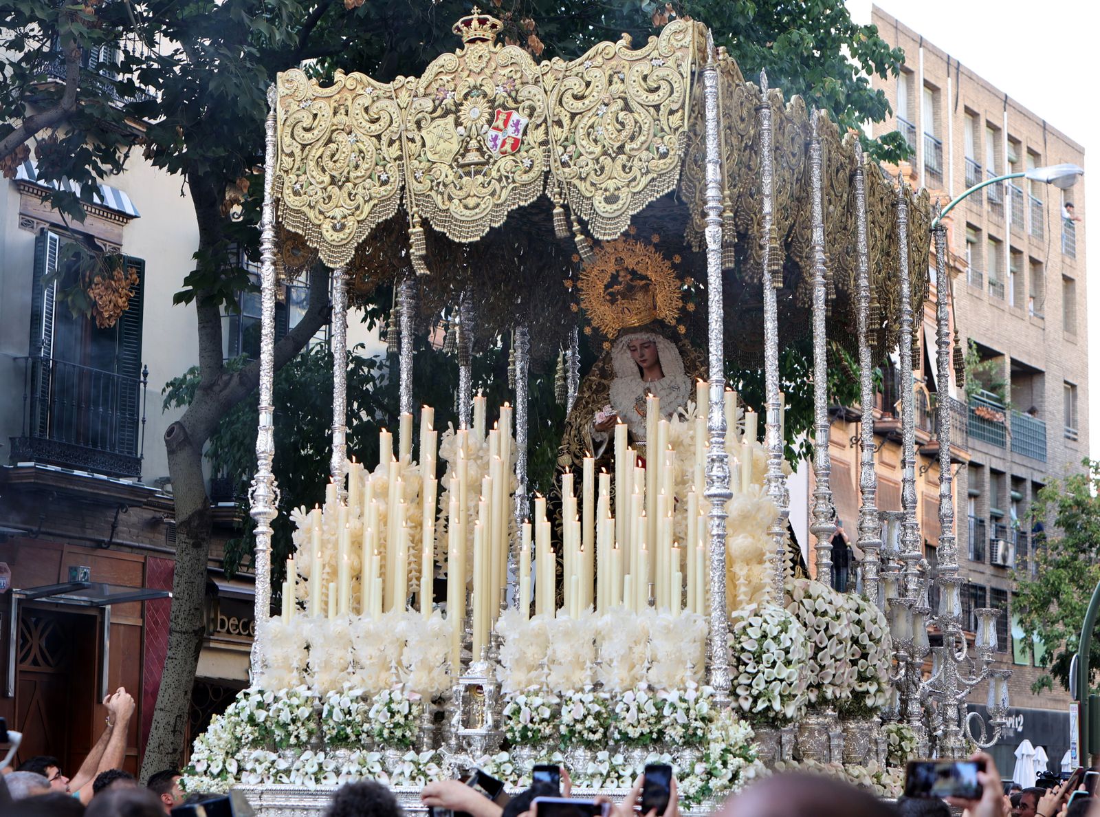Salida extraordinaria de la Virgen de Gracia y Esperanza