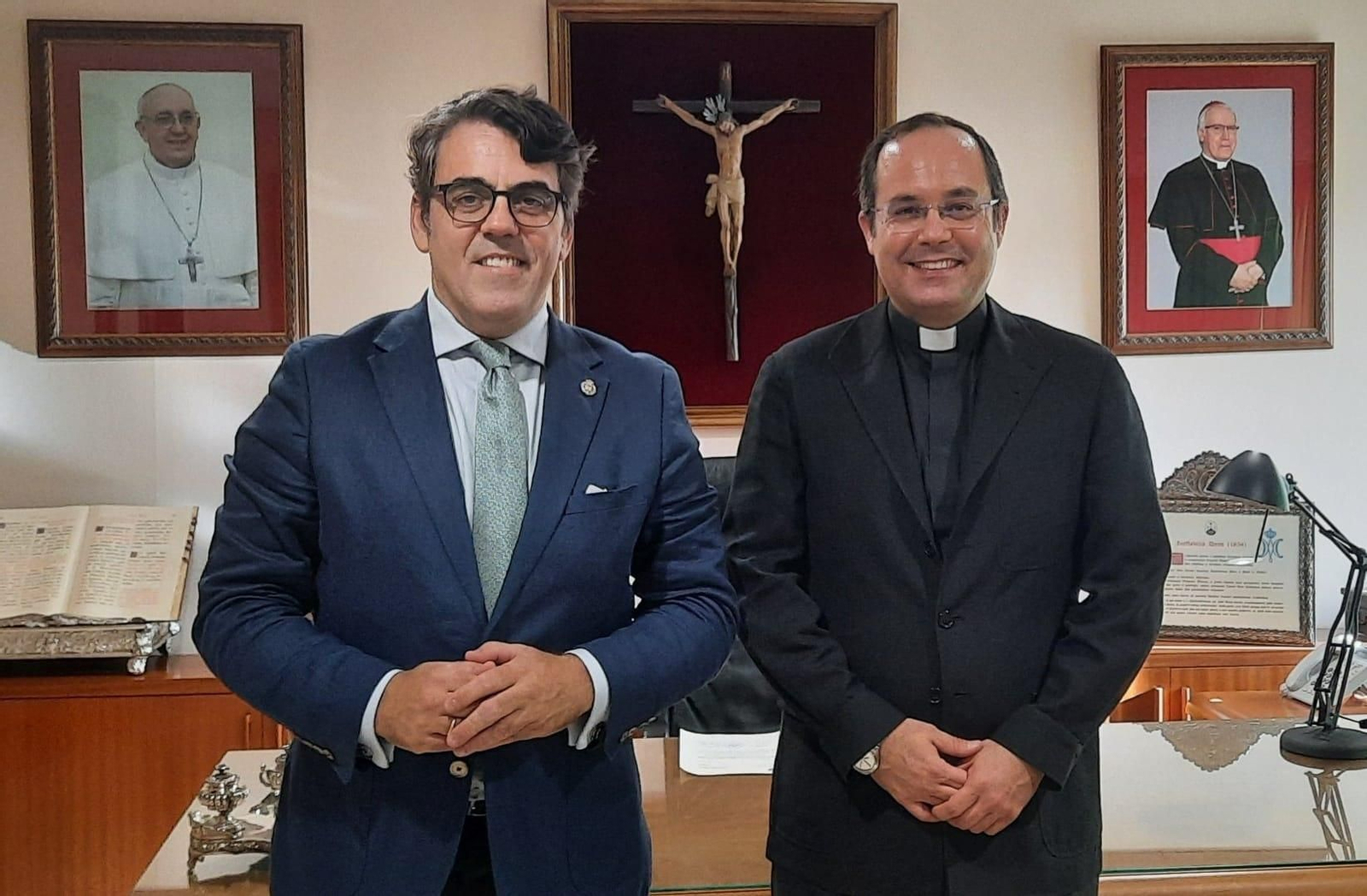 Acto de renovación de la beca