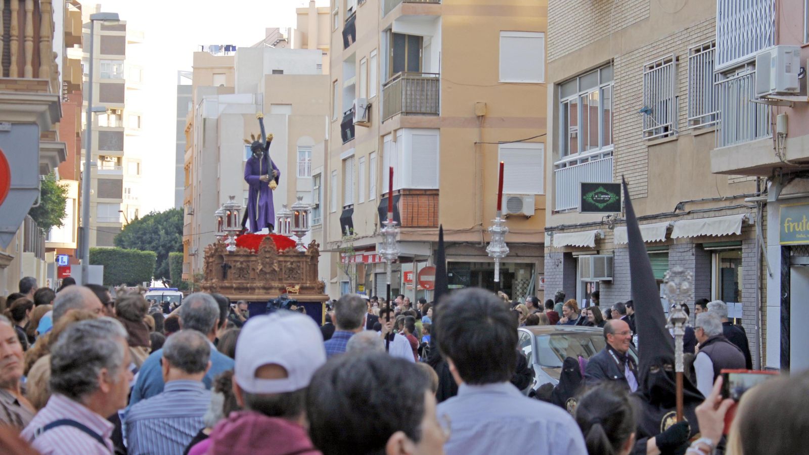 Nuestro Padre Jesús del Gran Poder, arropado por su barrio