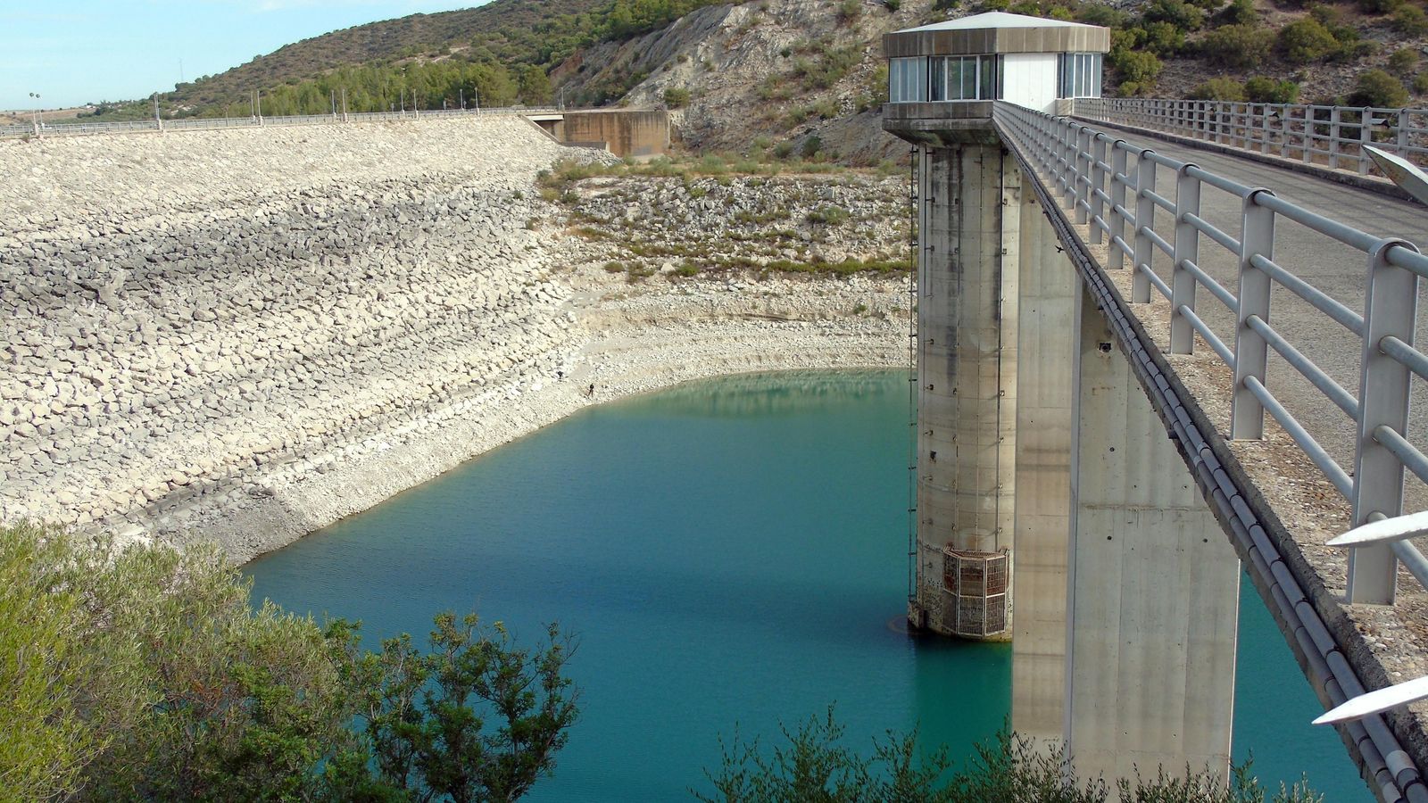 Una imagen de estos días del embalse de Guadalcacín.