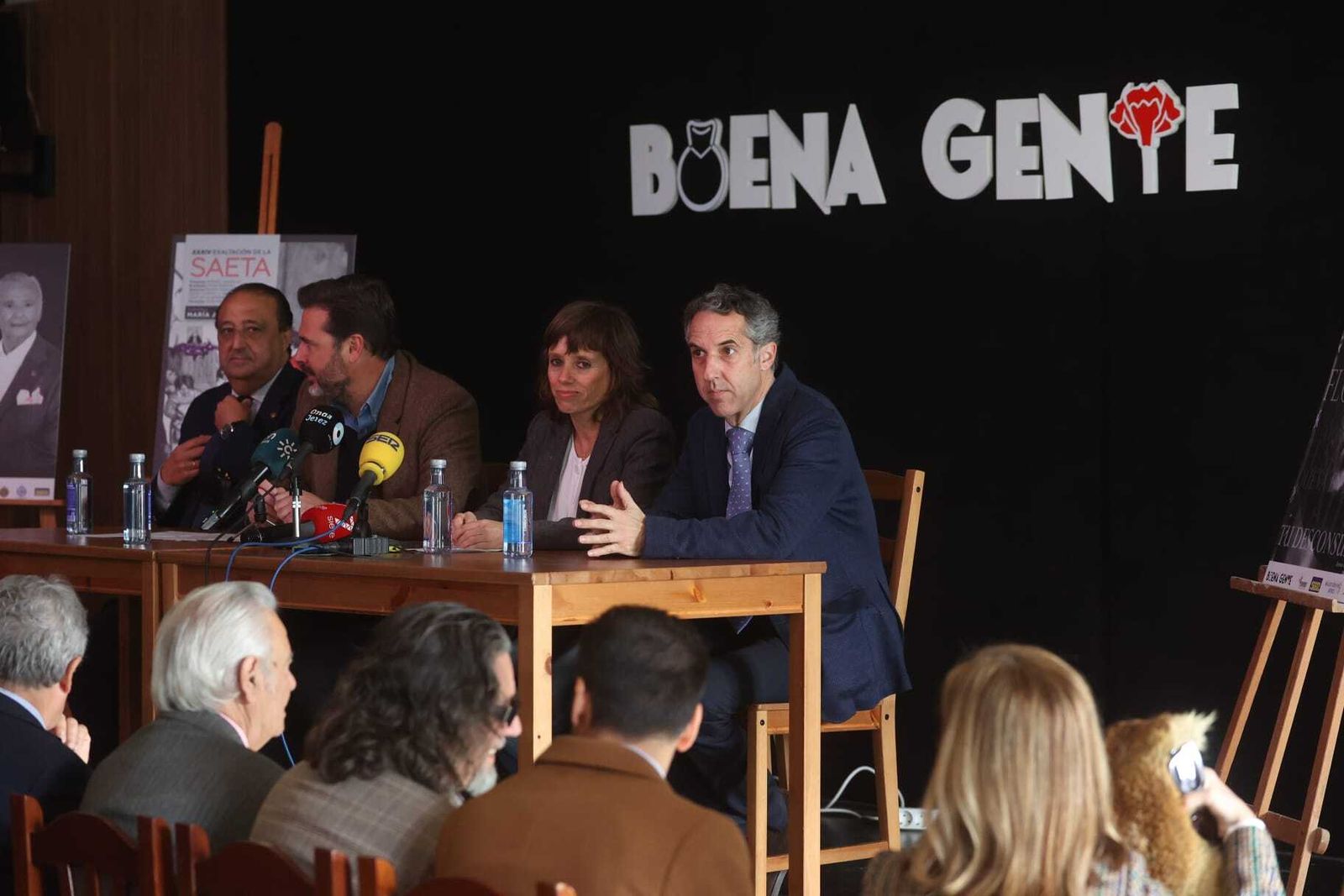 Un momento del acto de presentación.