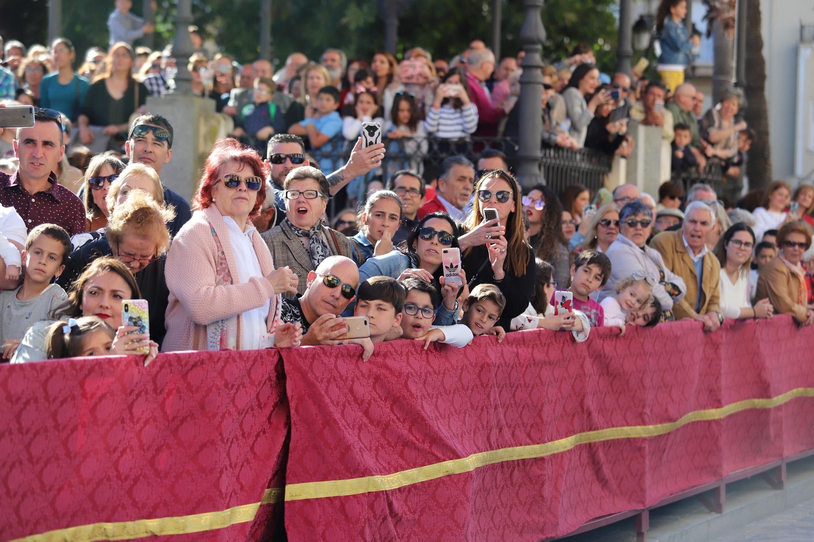 Las mejores Imágenes del sábado de Pasión 2019, Huelva se volcó con el Cristo de la Vera Cruz , escoltada por La Legión