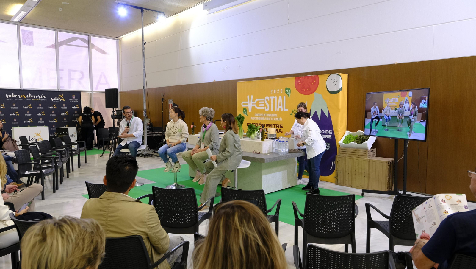 Primer día de Vestial 2023 en el Palacio de Congresos del Toyo-Retamar