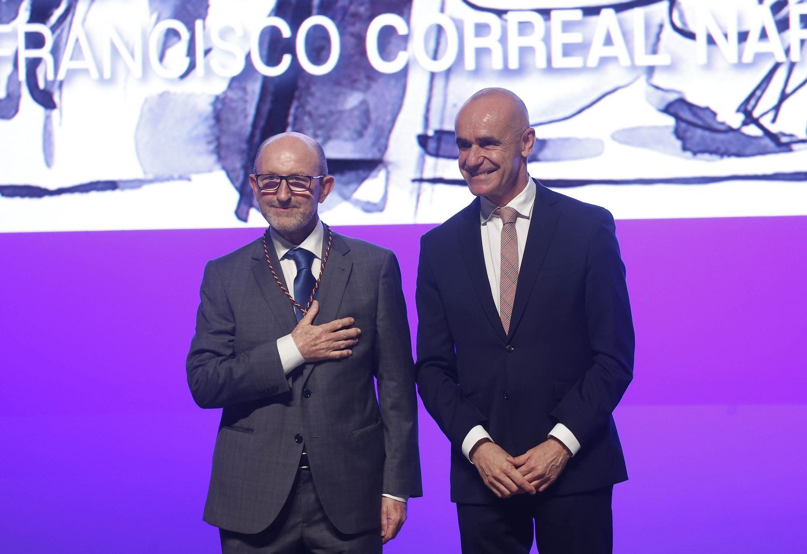 Las imágenes de la entrega de las medallas de la ciudad