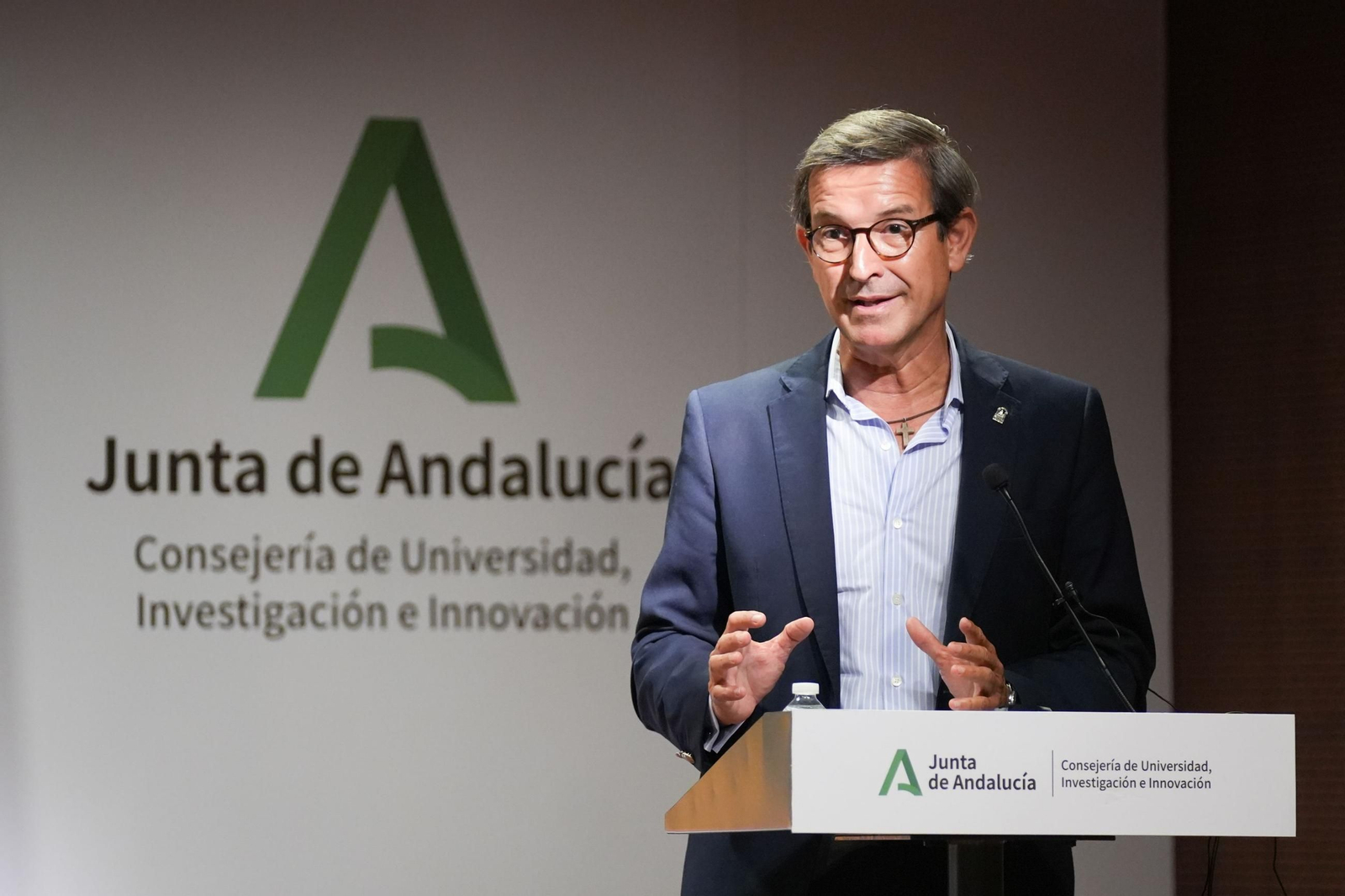 Jorge Paradela.