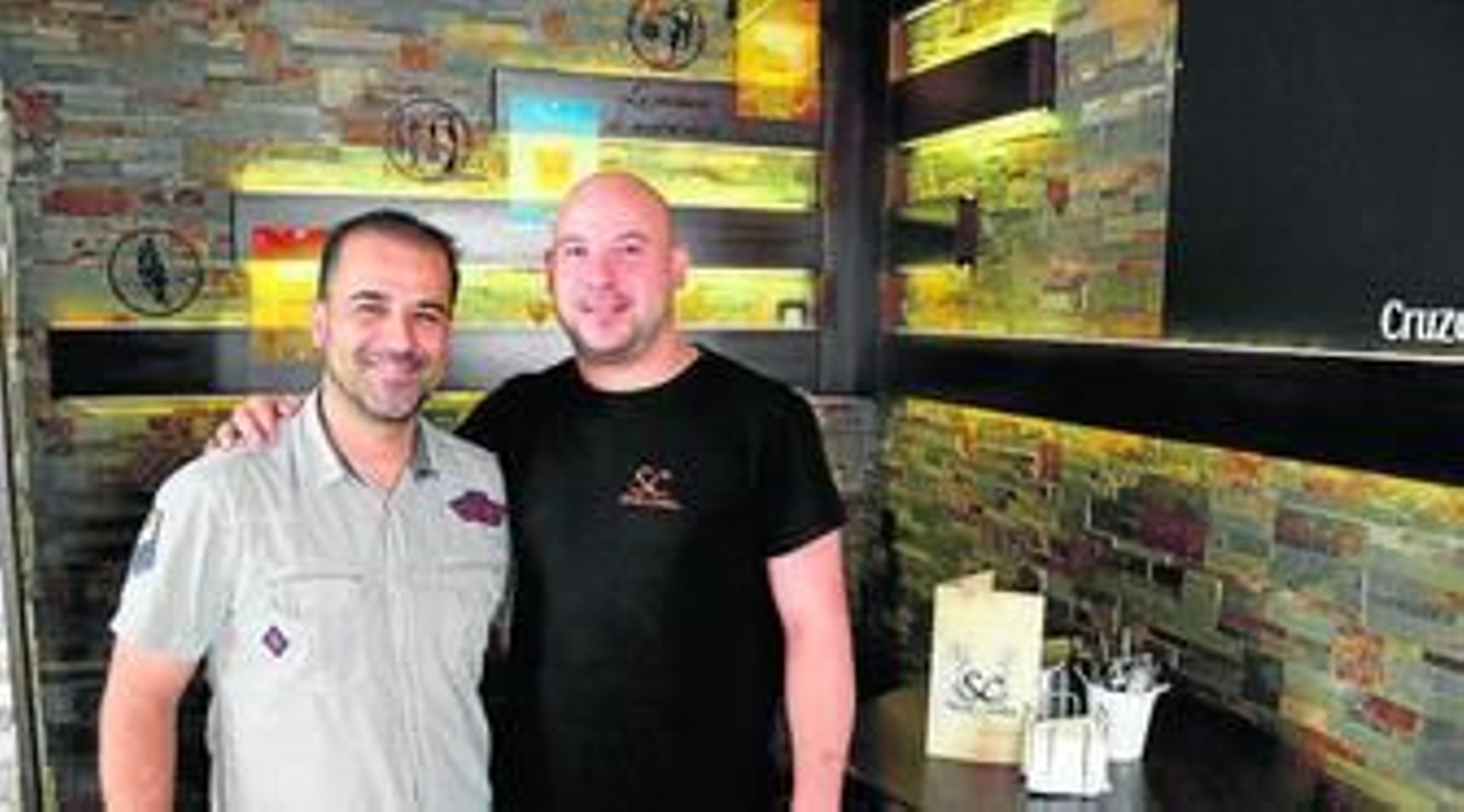 Jose Plasencia (izquierda) y Javier Sánchez son el propietario y el chef del Stilo Costa.