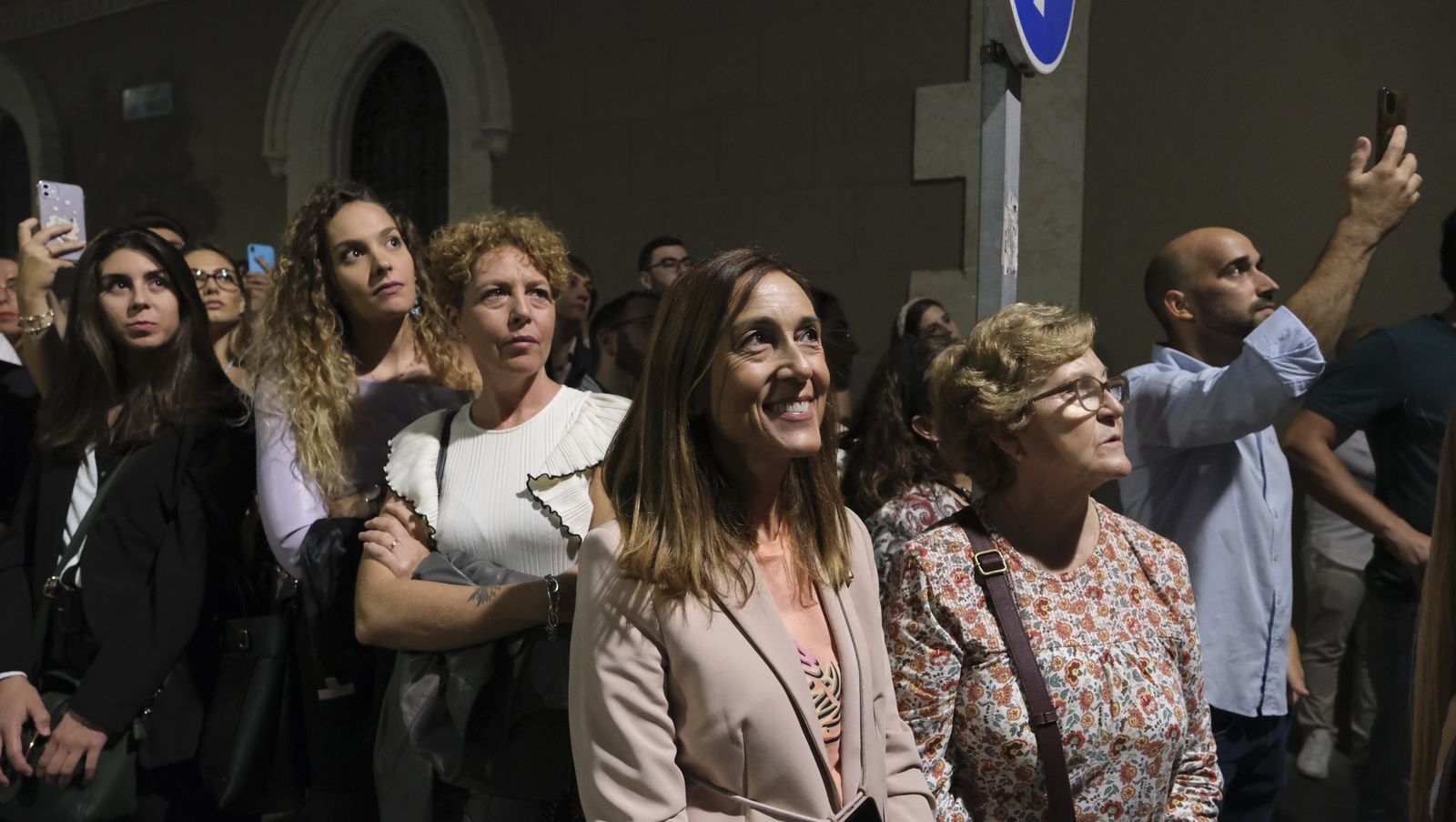 Imágenes de La Magna por las calles de Almería