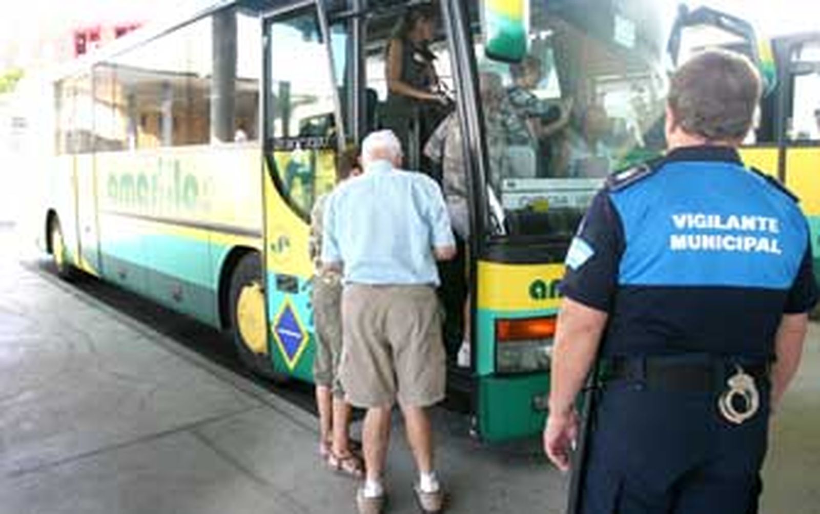 La estación de autobuses ya cuenta con vigilancia
