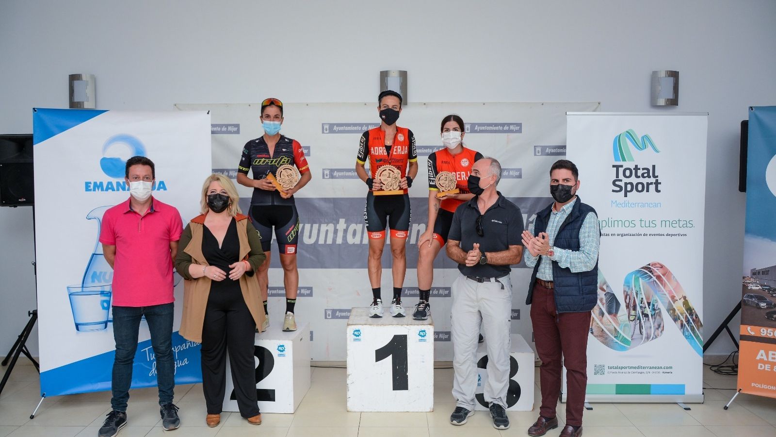 Podio de la general femenina