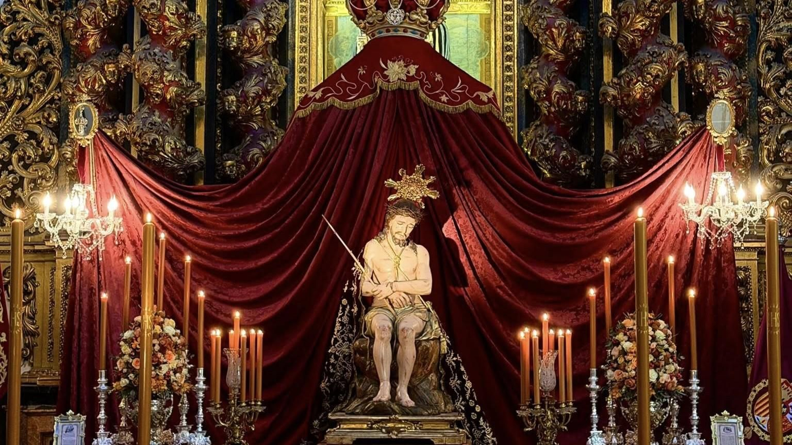 Altar de Cultos Señor de la Humildad de Granada, Cristo Rey 2025.jpg