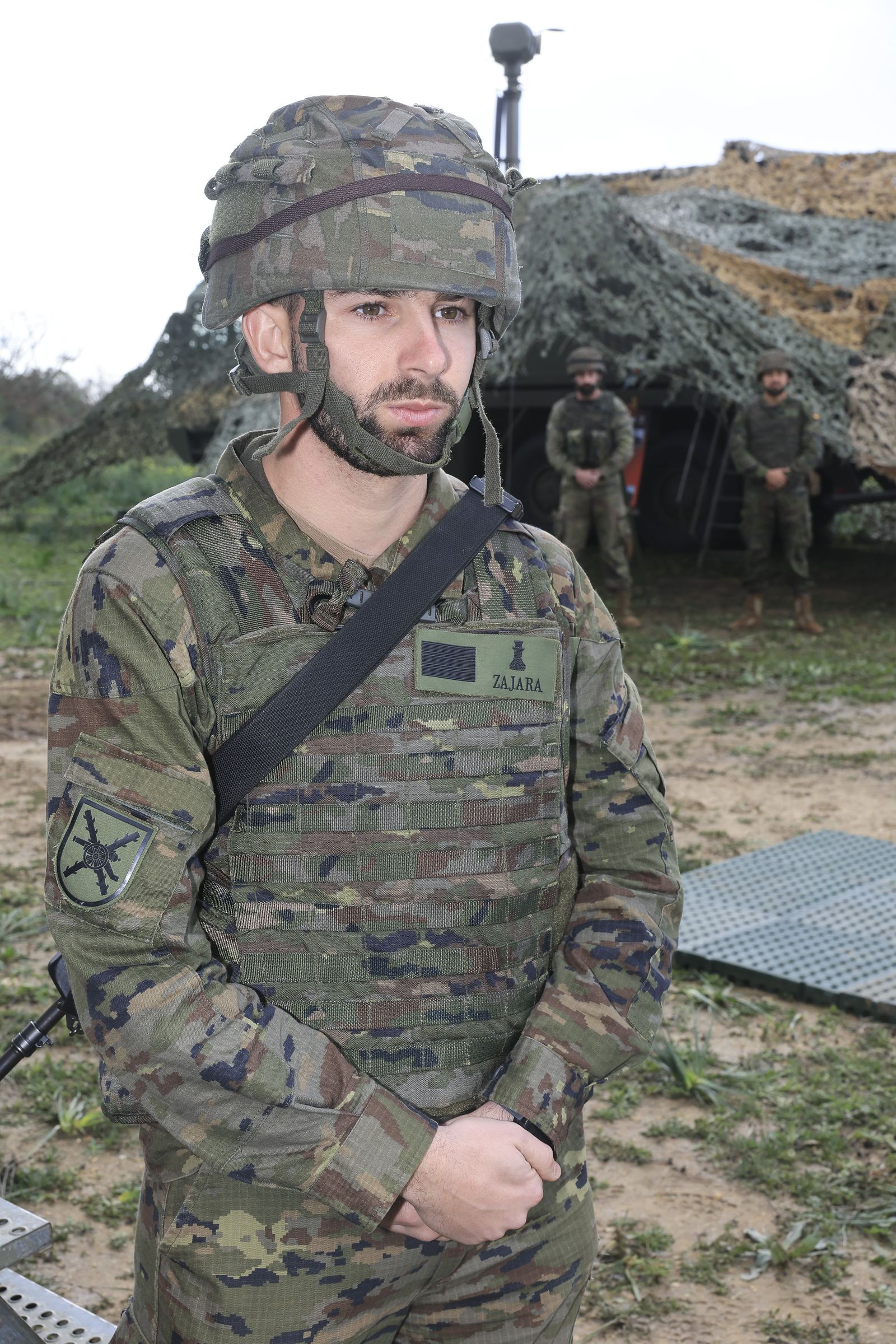 La ministra de Defensa, en el acuartelamiento de Camposoto de San Fernando