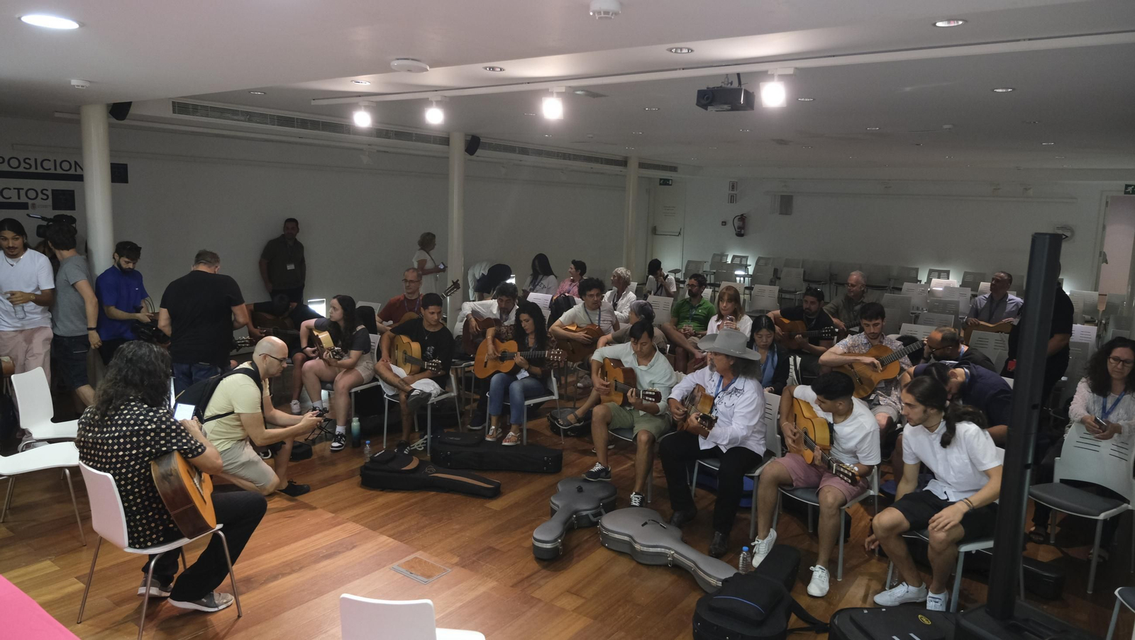 Curso de Guitarra Flamenca de Tomatito dentro de los Cursos de Verano de la UAL, en imágenes