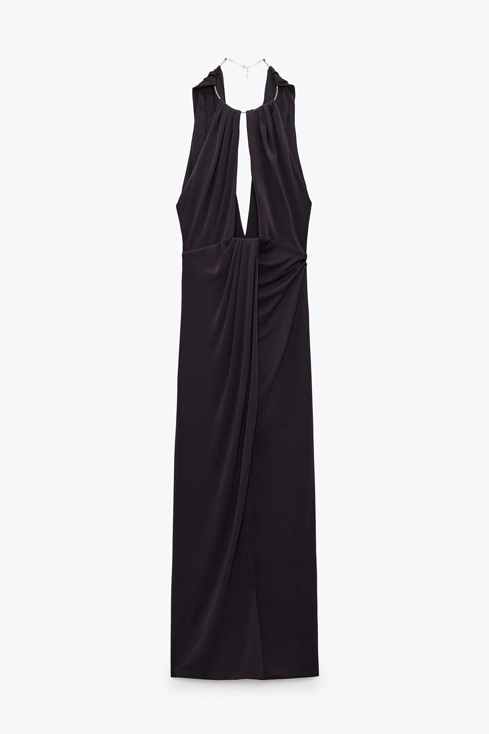 El vestido con cuello halter de edición limitada de Zara.